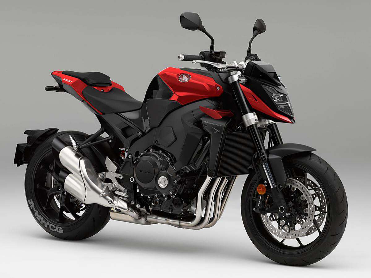 Moto_History's tweet photo. Honda has made the Horner model in 600, 900, and 1000cc models as fast naked aupersport models from 1998 to today. #hondamotorcycles #superbike #japanesemotorcycles #nakedsportmotorcycles #motorcyclemodels #hondacb #fast #fastmotorcycles https://t.co/ttRKETmC1X