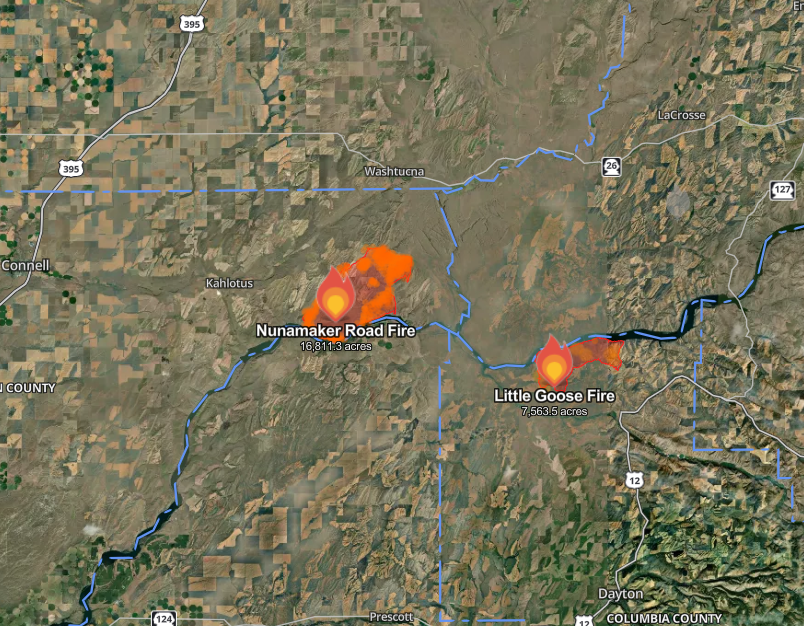 wxnado1's tweet photo. Fire update across WA, we saw an increase in activity yesterday, and we have crossed 500,000 acres burned. The #LittleGiantFire had a drastic increase in activity in the last 24h, and the #NunamakerRoadFire and #LittleGooseFire were both new starts last night, seeing huge growth. https://t.co/G3V0ssLJbj