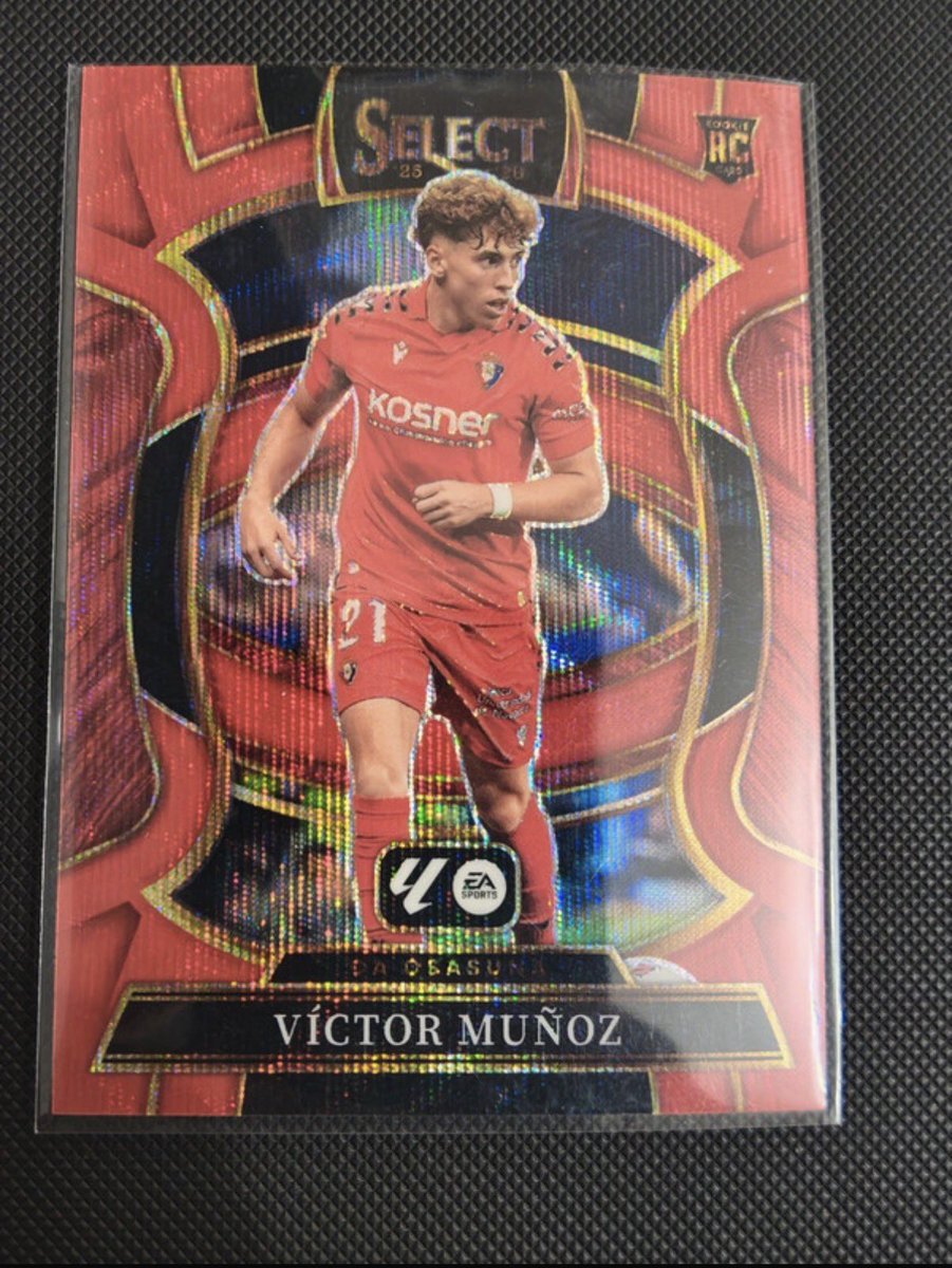 BalticCards's tweet photo. @jcutlersburner 75$, new liverpool striker colour match /59 https://t.co/eiAhKocWua