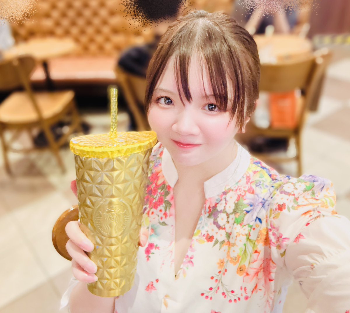 hos_tsh's tweet photo. 昨日現場一緒だった後輩ちゃんが
見つけたので買っていきますね！って連絡くれて
スタバのタンブラーやっと手に入れることが💖

黄色のタンブラーめっちゃ綺麗でいいなって思ってたんだけど、時間が経ちすぎたせいか店頭になくて💦

ラスイチ残ってたのを買ってきてくれた後輩ちゃん、優しすぎる☺ありがとうm(_ _)m

暫くはお家で愛用します(*´σｰ｀)ｴﾍﾍ

さて今日は200本引きのMCからの
万博の継承祭イベントの2本立て‼️

頑張ろう🤜🤛

＃イベントMC 
＃パートナーズプロタレント 
＃玉井祐衣