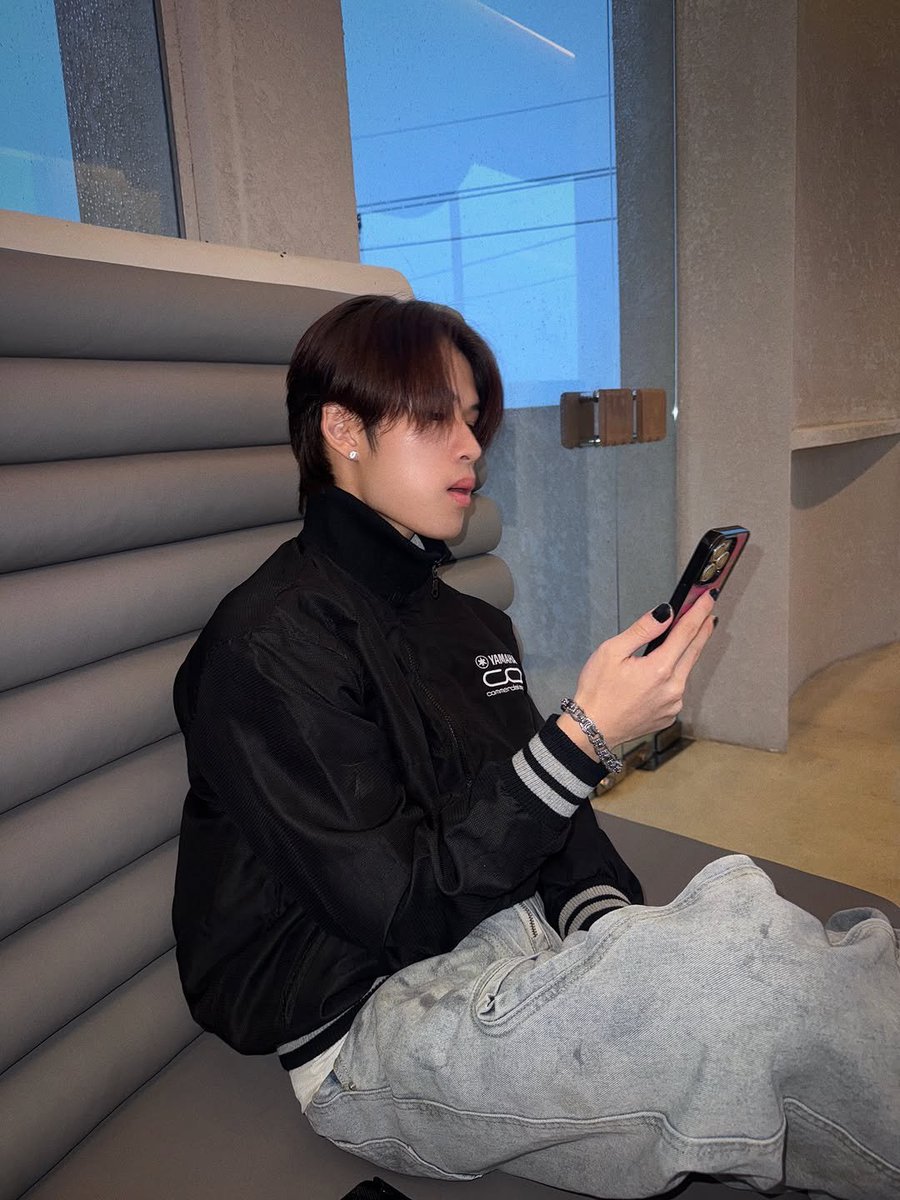 ZOLARfc_fr's tweet photo. #Graphxc @graphxc_0
Post Instagram
+ https://t.co/cMSchXfHrN