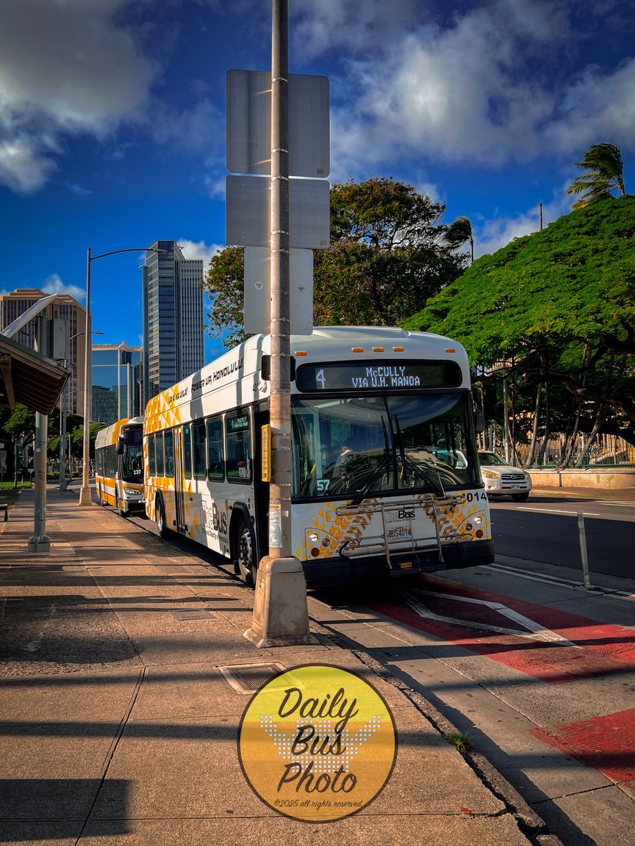 DailyBusPhoto's tweet photo. TheBus Route 4 (McCully via UH Mānoa) at the Iʻolani Palace bus stop.
#Photograghy #TheBus #HOLOWithUs #Hawaii #Election
Please join the Oʻahu Transit Riders! Subscribe to our email newsletter at the following link, your support is appreciated!
https://t.co/J9E9qxmSzV https://t.co/L8FwadRcjk