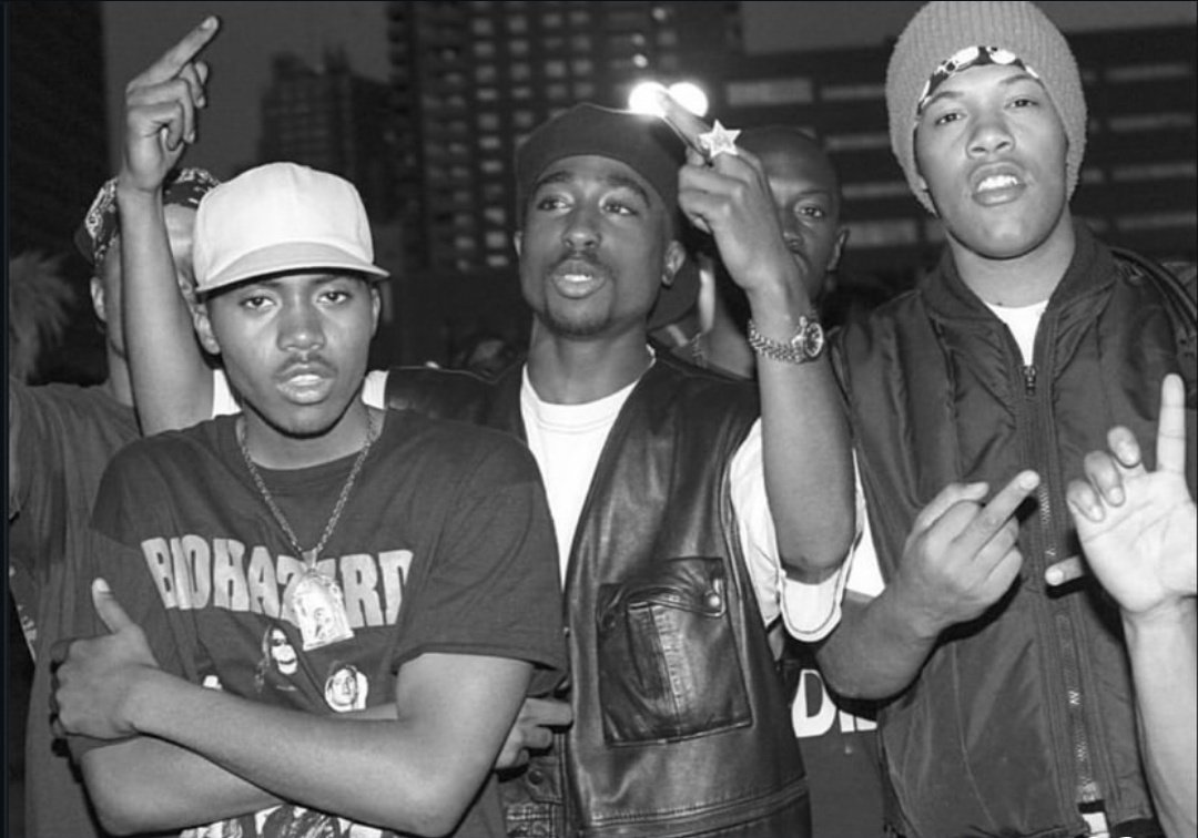 Bigdawg_Fly's tweet photo. 📸 2Pac, Biggie, Nas, Redman, Drawz and Polo Ice at Amazon Village in New York, 1993. https://t.co/Tf4CnhDorz