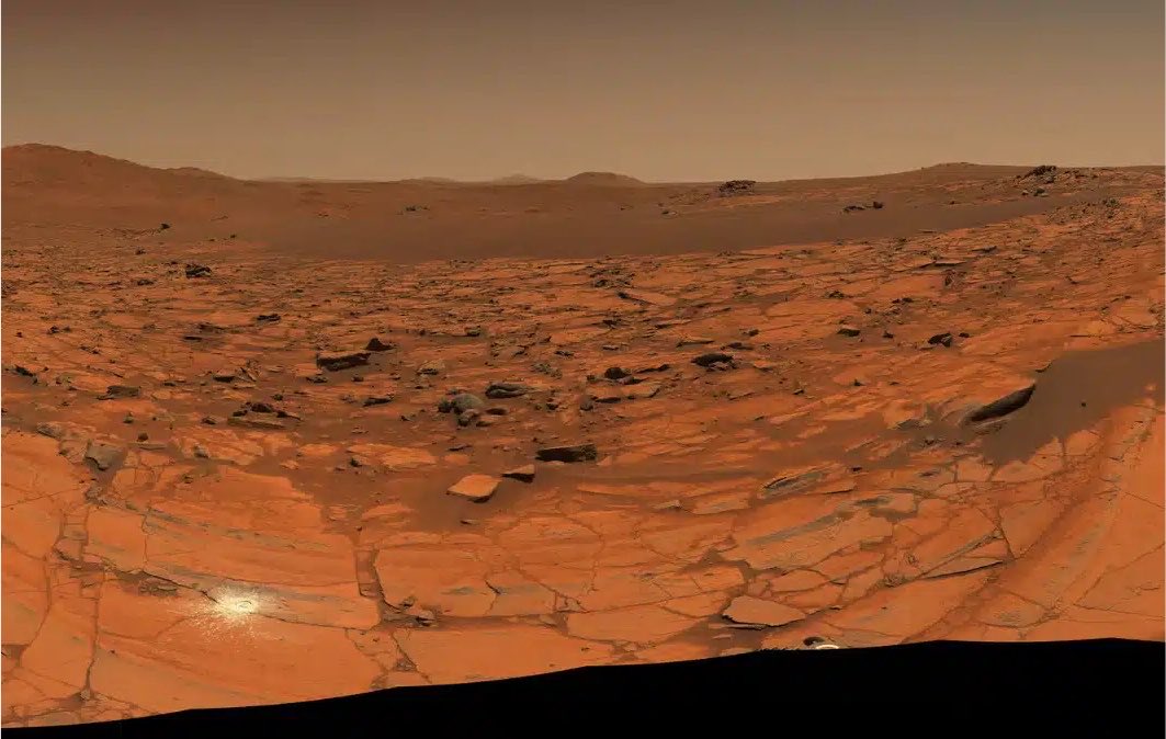 cb_doge's tweet photo. One of the clearest views of Mars captured by NASA’s Perseverance rover. https://t.co/f1zjutzKwE