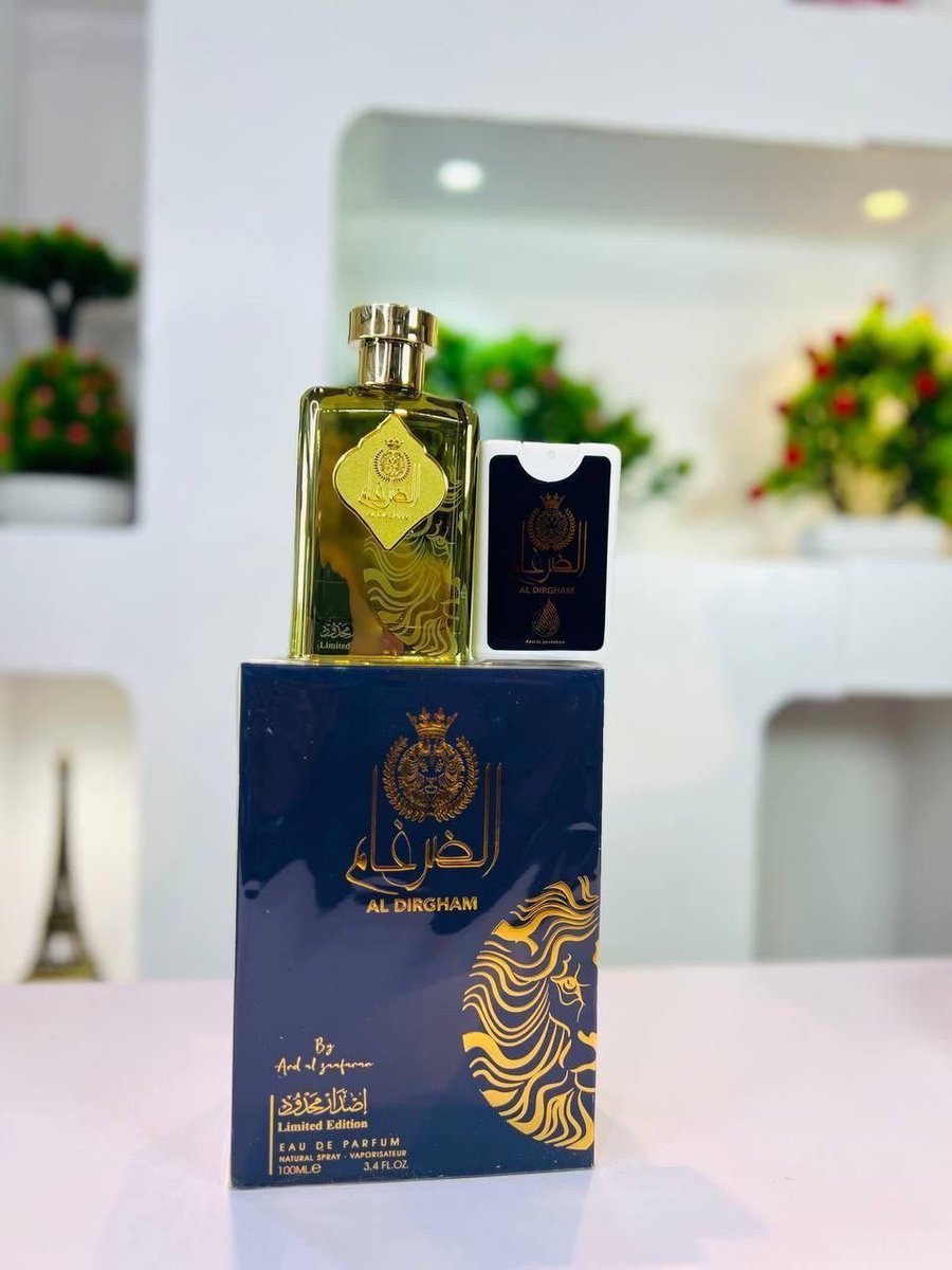 MYSTIQUE_FRAG's tweet photo. You have less than 30k and you want to smell AMAZING…like, really amazing, fresh and inviting?

Just get this Al Dirgham for 26,000! 🤩

It smells sooo good, and the longevity is honestly impressive. 🔥

You’ll love it! 💜
A best seller for a reason
Comes with a pocket perfume https://t.co/9dgPCWKkIC