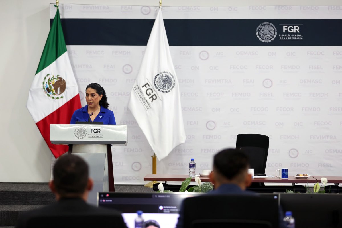SomosInfoMX's tweet photo. DONDE HAYA EXPLOTACIÓN, HABRÁ ESTADO Y DONDE HAYA TRATA, HABRÁ INVESTIGACIÓN: ERNESTINA GODOY.
https://t.co/PAqdiOd7MK https://t.co/nyfMlnyLCV
