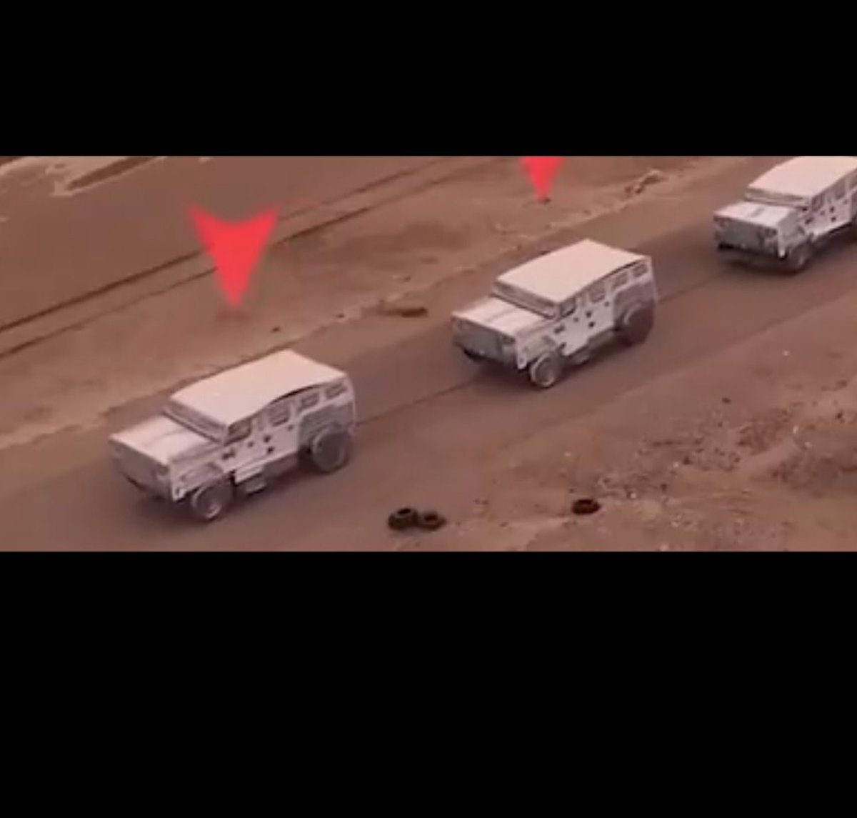 22alfadlee's tweet photo. @Bashar_YX شفت حمير زيكم ماشفت انتصارات على تويتر فقط سيارات كرتون 😂 https://t.co/LKmf5mZVId
