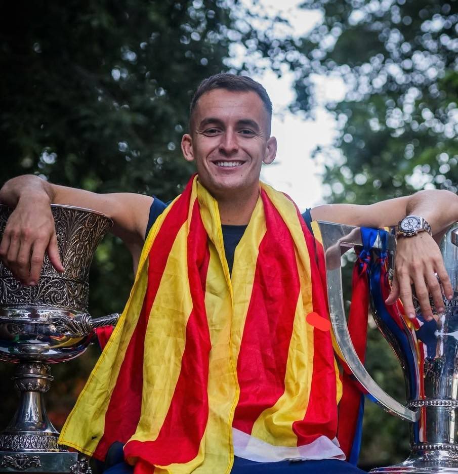 ManagingBarca's tweet photo. 🚨🗣️ Flick: "It wasn't easy for me regarding Roony and Casado, but I spoke with them and gave them some advice. And that's how things stand now. These are natural things that happen in clubs, that things change, especially since we also have young players from La Masia and we have to make room for them."