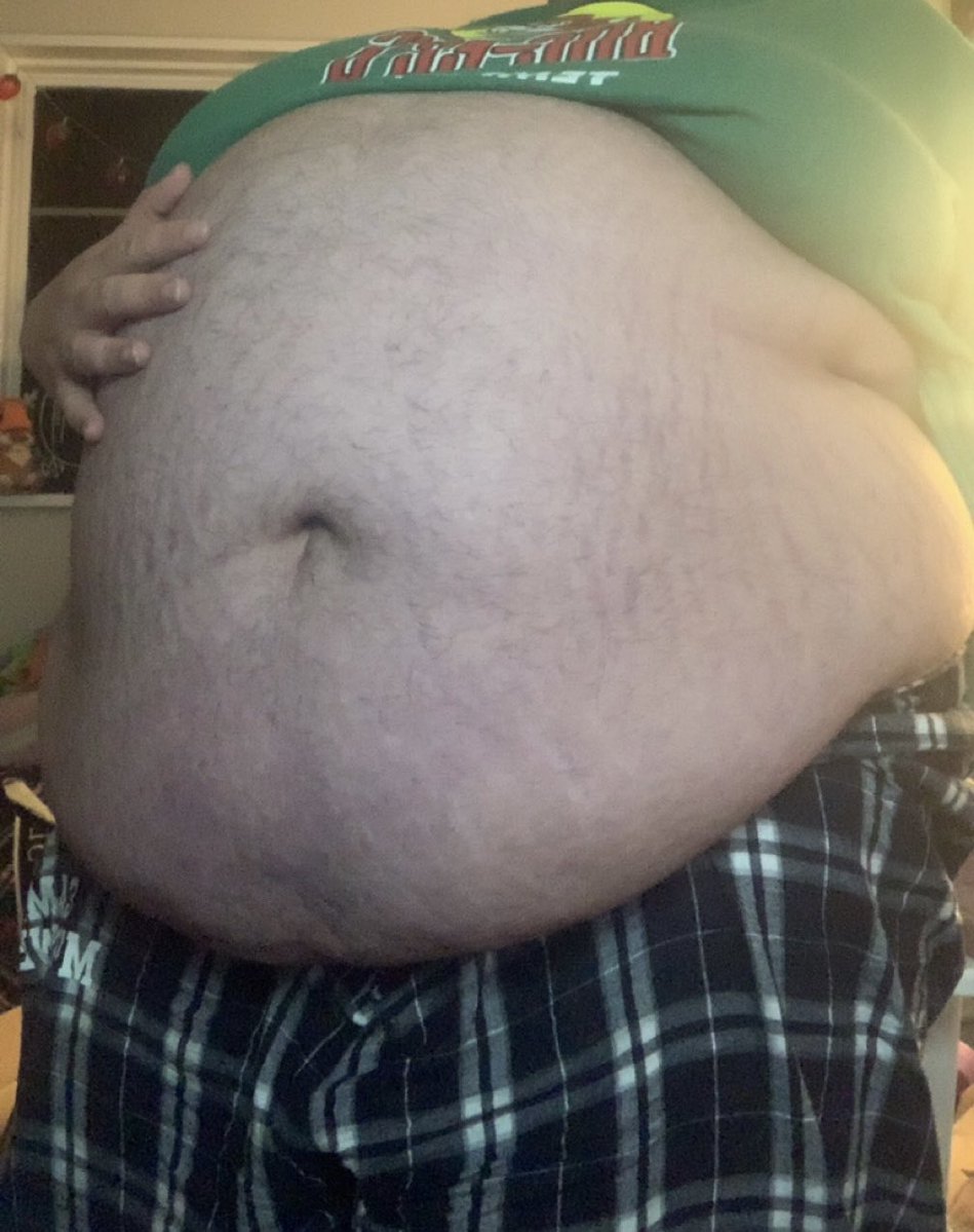 cowbelltboy's tweet photo. happy vore day :3 https://t.co/YB5DyQgmEE