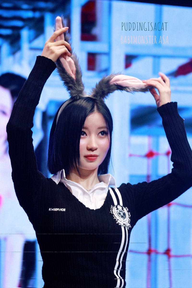 BITESYasa's tweet photo. @BITESYushi aku kira ini wag rt rw komplek. 😭 menurut monstiez, aku mirip bnuuy! 🐇 kalau kakak yushi apa? :] https://t.co/dF9wYPC06D