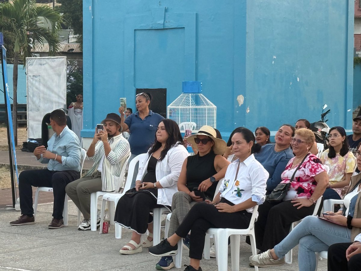 circular_ep's tweet photo. Fuimos parte de la segunda edición de “Arte en el Cerro”, en el sector La Pampa, una iniciativa impulsada por la Gerencia de Reconstrucción del Tejido Social de @segura_ep y ESPOL Cultura junto a las comunidades del Cerro del Carmen y los Comités de Convivencia Ciudadana. https://t.co/ojxYaqTOM5