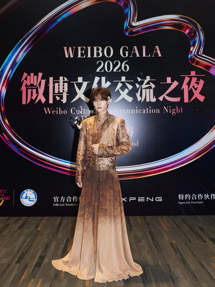 InsightArtistTH's tweet photo. 📸ภาพบรรยากาศ “นาย กรชิต” ร่วมเดินพรมแดง (Red Carpet) และเข้าร่วมในงาน “Weibo GALA 2026 : Weibo Cultural Communication Night (Thailand)” ✨

อีกหนึ่งค่ำคืนสุดพิเศษที่เต็มไปด้วยบรรยากาศแห่งความประทับใจและความทรงจำดี ๆ 💫❤️

#นายท่านกรชิต #高卿尘
#WeiboGala2026 #WeiboGala2026XGQC #WeiboCulturalCommunicationNightThailand