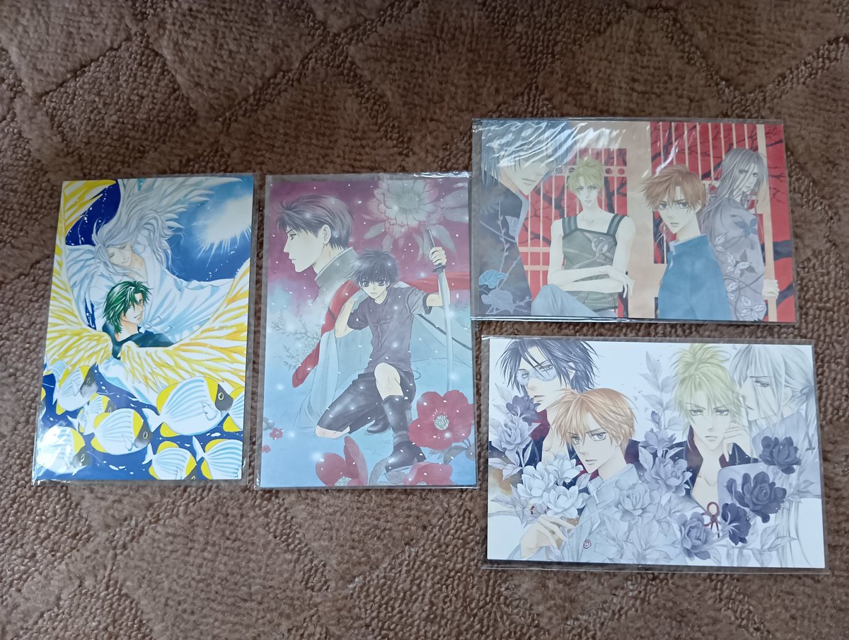open_field_2015's tweet photo. 冬水社のポストカードも出できた。ポストカードついつい買って他にも大量にあり、どうすればよいのだろうと考える。最近美術館行く時は、どうしても欲しいか、自らに何度も問いかけしてる（苦笑）。なんか良い活用方法ないか調べてみようか… https://t.co/5shc0uxugn