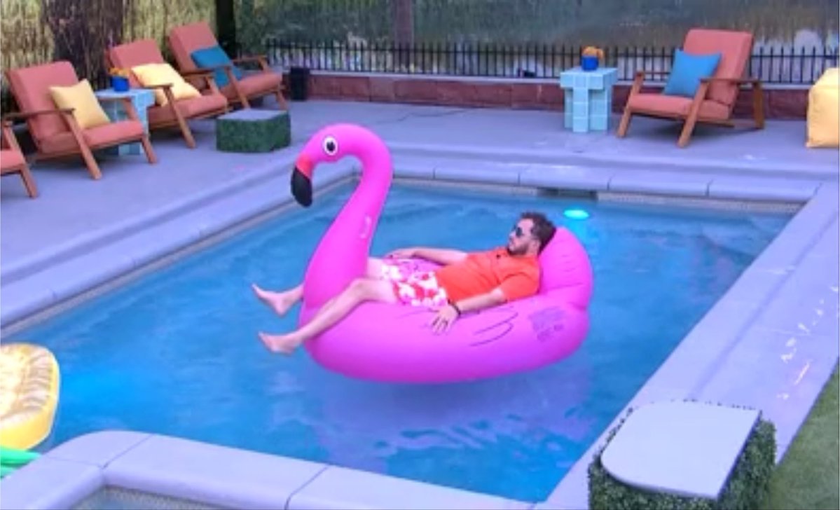 seakraits's tweet photo. unbothered. moisturized. happy. in my lane. focused. flourishing. #BB28 https://t.co/KPiKUbRoQr