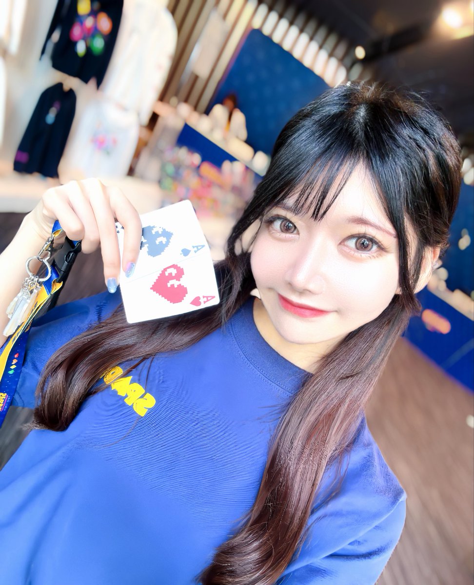 meari_tk's tweet photo. #SPADIE オリジナルグッズの
デックセット✨
スートが可愛くてお気に入り🃏🎶

#ここから始まるボク達のポーカーライフ https://t.co/N4ZRhiPCLn