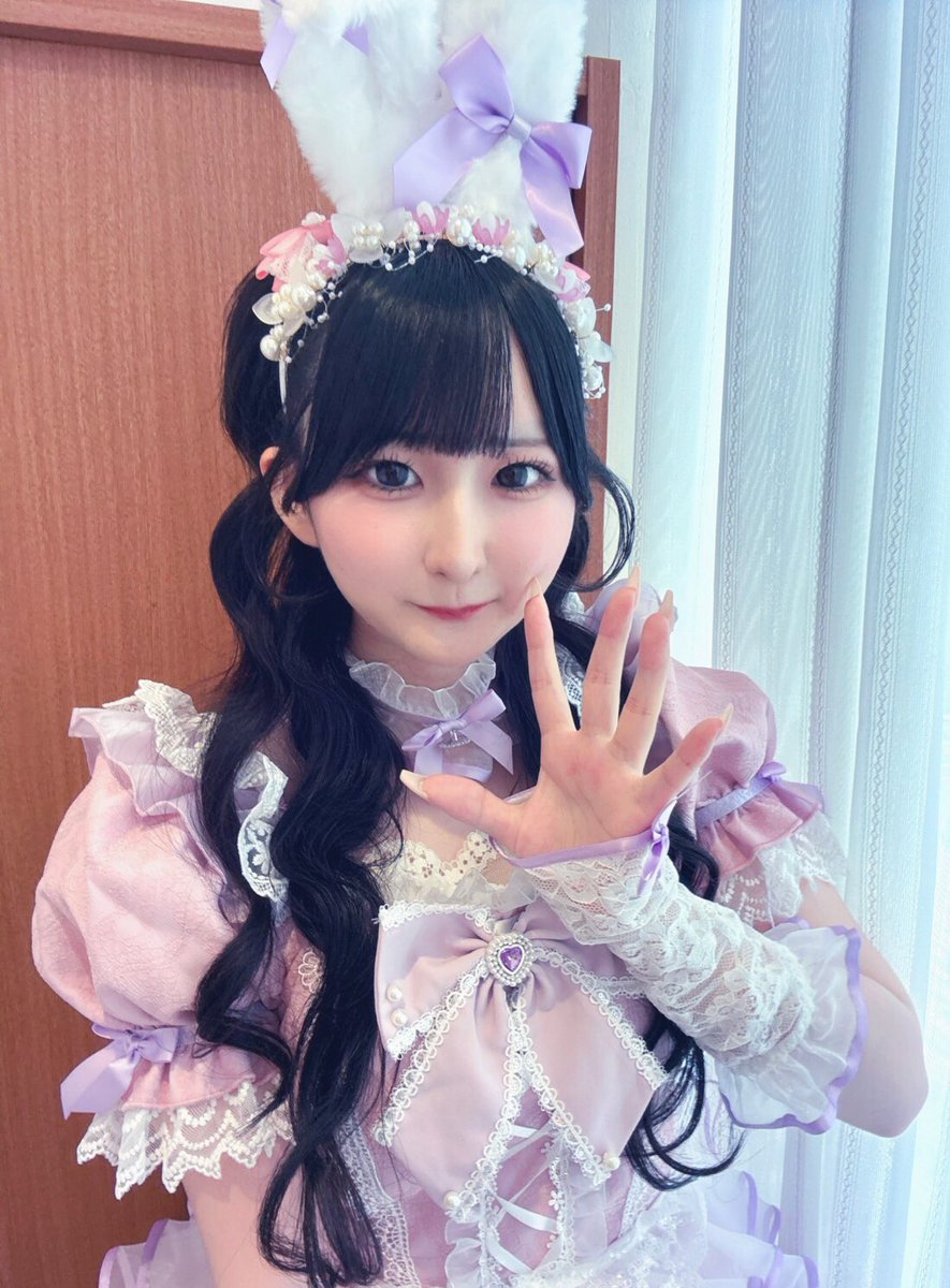 athome_cafe's tweet photo. あっとほぉーむカフェ本店7階

　　　·͜· ஐ  ̫すぐは周年SP ·͜· ஐ  ̫

イベント開催中‼️
前半衣装はうさぎです🐰🥕🤍
⌒ﾋﾟｮﾝﾋﾟｮﾝ⌒とお給仕しています🐰⸝꙳

本店7階所属🐱すぐは https://t.co/lUeGv6EqFI