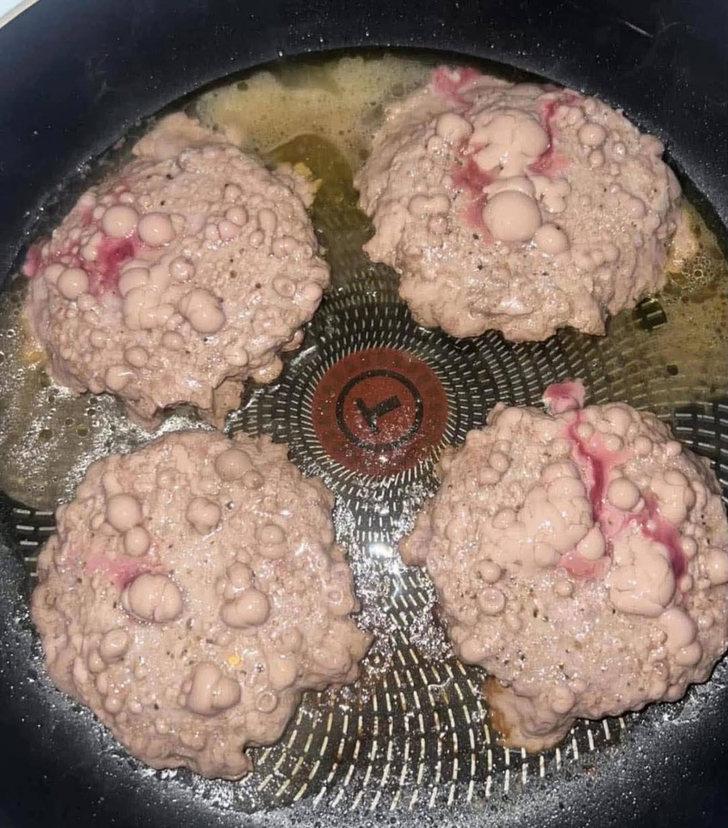 shokoisdrunkk's tweet photo. Unas hamburguesitas si o q https://t.co/nz653iW8EK