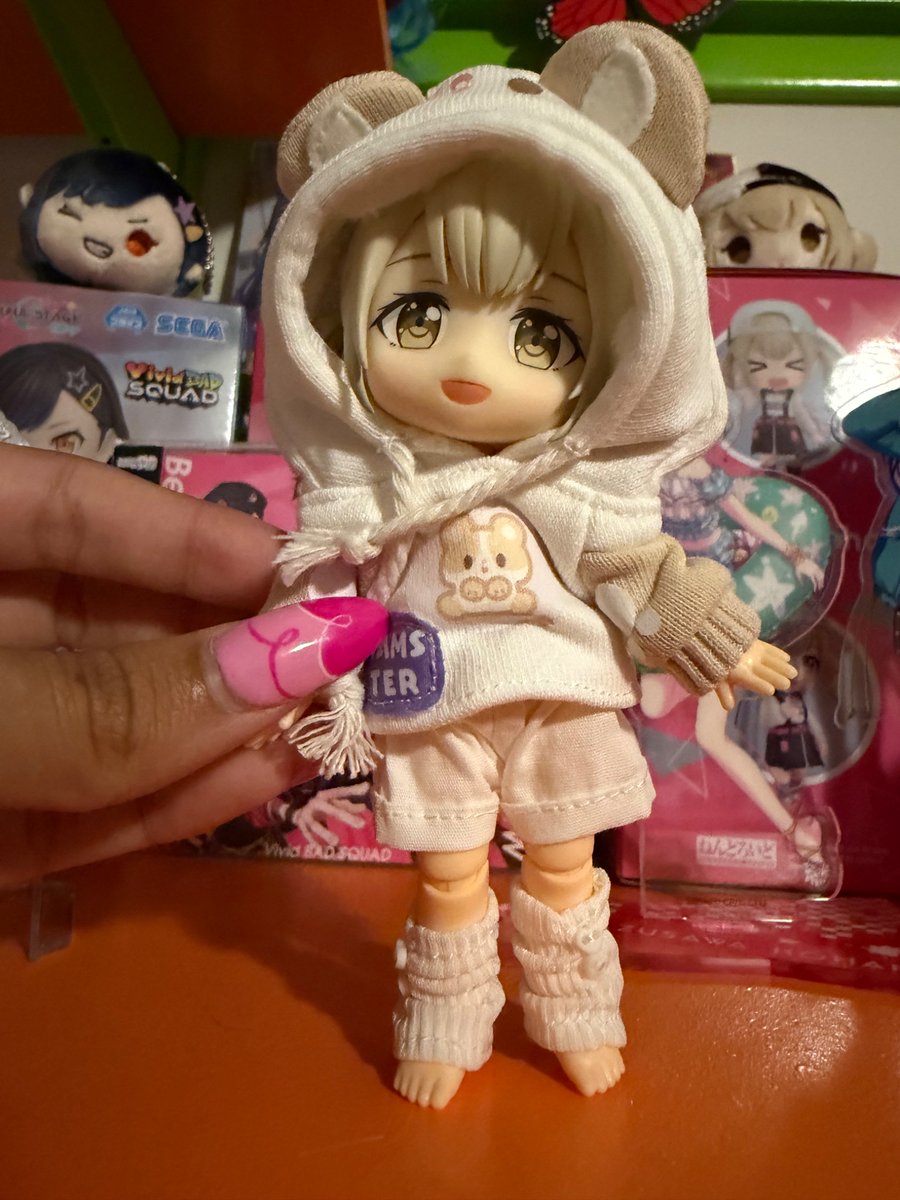 yuri_truther's tweet photo. Shes really cute https://t.co/3qpSmPa2UQ