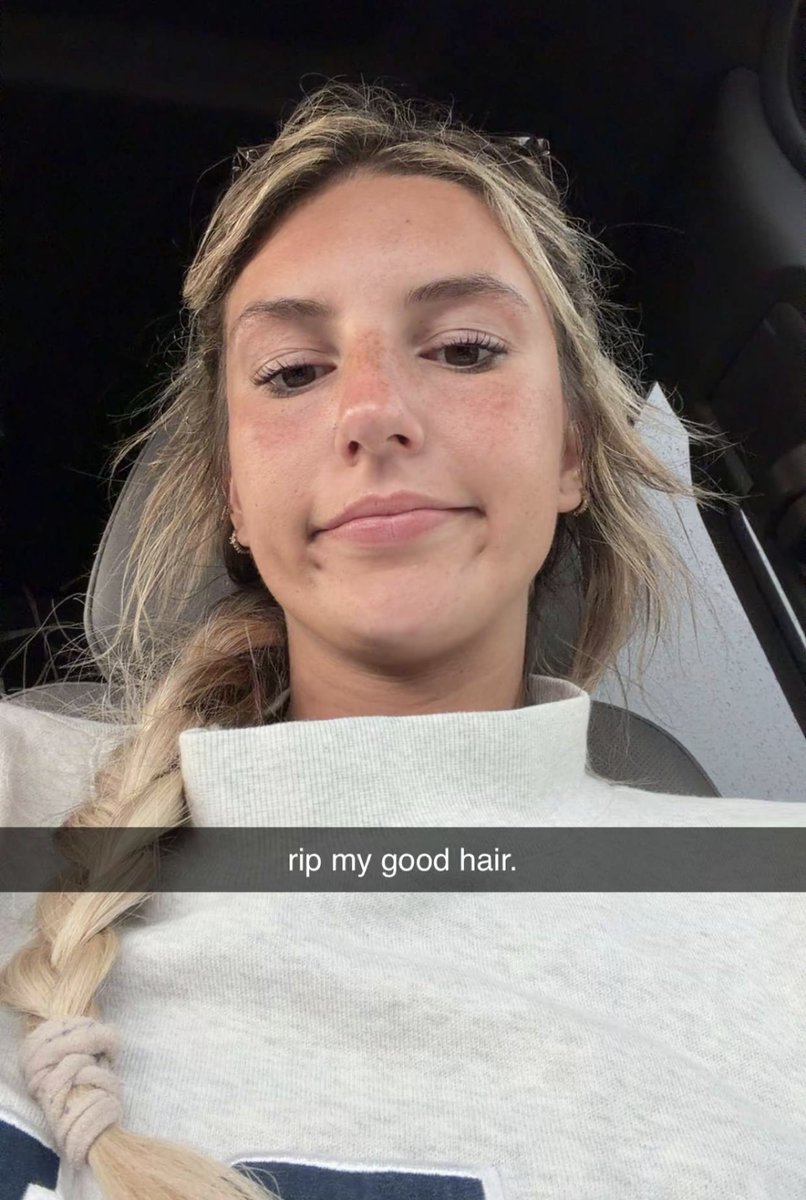 cutkalebjohnson's tweet photo. My girlfriend thinks her new hair is bad I think it looks great https://t.co/PbcFt9dFWV