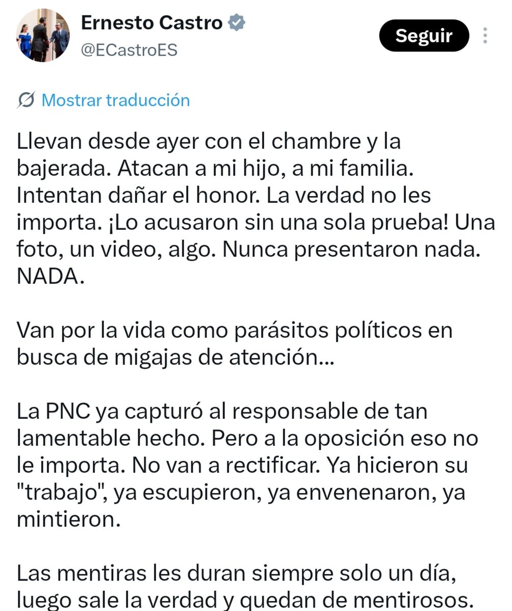 NinaKako77's tweet photo. 🚩 Hablando de parásitos políticos 

Hoy resulta que anda dando clases de decencia 🙄, cuando es cómplice de tener a miles de inocentes encarcelados.

¡A los inocentes los acusan sin una sola prueba! Una foto, un video, algo. Nunca presentan nada. NADA... https://t.co/K516gHMATz