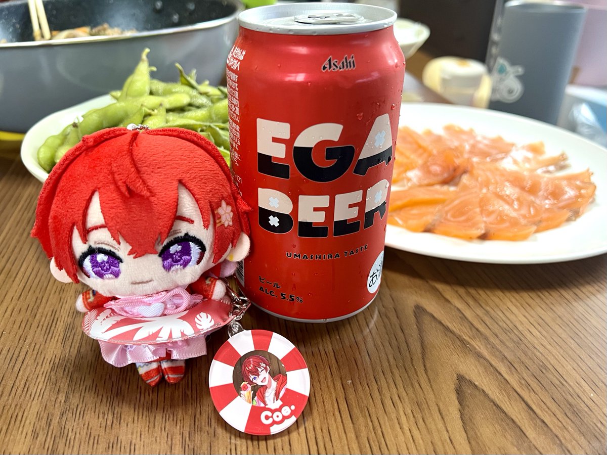 mofmofdrop's tweet photo. 新潟に帰省〜🚄
お気に入りの極旨ます寿司とサラダでお昼しつつ着いたら大雨☔️相変わらずの悪天候女でごめんよwでも夕暮れとともに止んできて夕焼け空に🌆
夕飯はあっまーい枝豆と激ウマ自家製スモークサーモンとあわあわむぎ飲み物🍻
同じくぽらりすの妹一家と共に公式配信楽しんだよ🎶
今日はお天気回復して虹出てる🌈
 #こたくんへ  #くにっき  #このこえ届け  #きいてよ如月のゆうさん