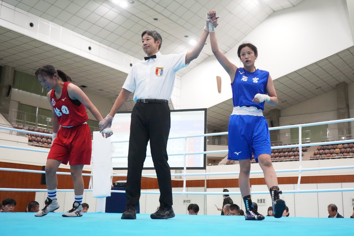masayaito_box's tweet photo. 【1年生で優勝へ王手】
高校総体女子LF級準決勝
#佐藤夢月(愛知・若宮商)
判定5-0で決勝進出。カウンターの右とボディーを織り交ぜ、ダウン奪取で危なげなし。決勝は #山下夢(東京・目黒日大)と争う。
これまで佐藤は緑ジム、山下はKG大和ジムからJCLに出場して試合経験を重ね、敵なしの強さを誇った。 https://t.co/iX07Q8eB5D