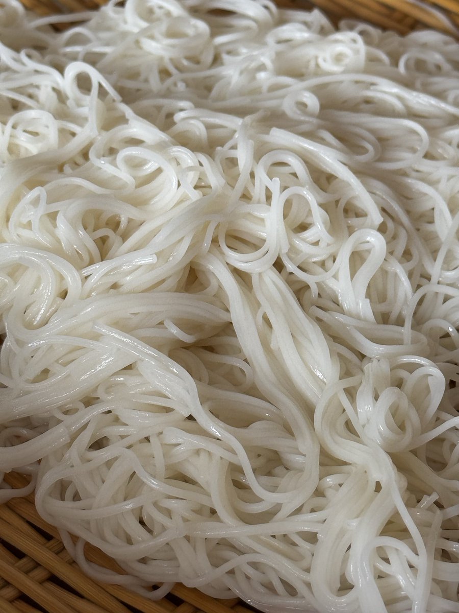 jukensei_08's tweet photo. 今夏初そうめん https://t.co/PJMtc4izAX