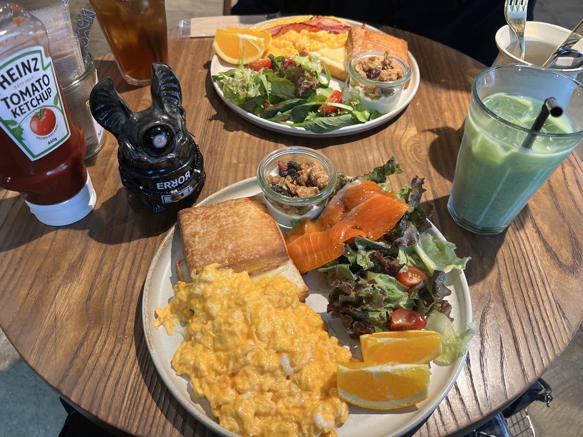 lox8zero8xol's tweet photo. トーキョーメシ https://t.co/jhiC56WQIz