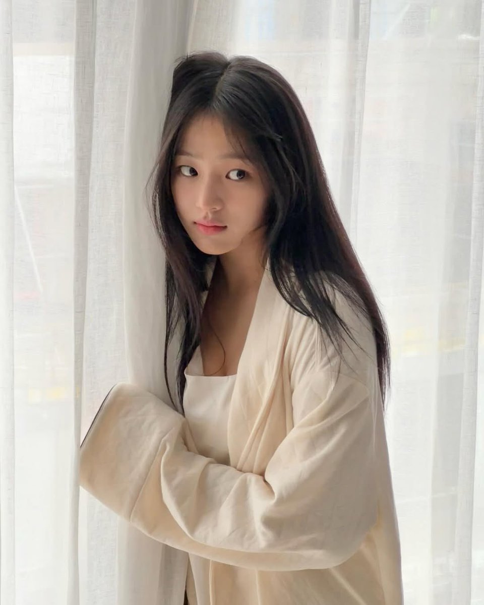 MINJIscaper's tweet photo. @ANTONscaper Pilih yang paling cantik aja rel🤗 https://t.co/5SpaEmGo2I