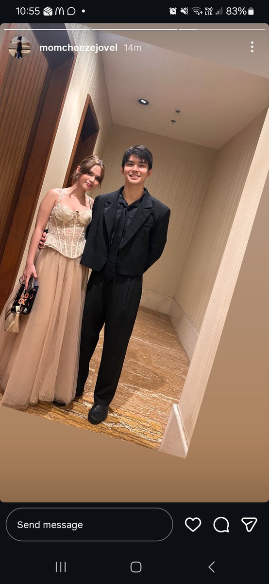 clapgurlies's tweet photo. Oh yan na hahaha 
#AshRave https://t.co/GTwWt62824