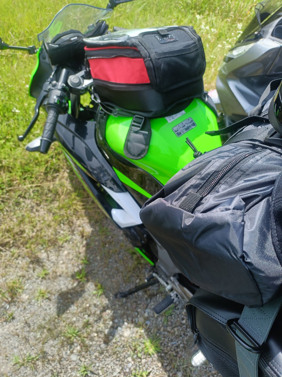 yfjbf's tweet photo. 緑のバイクで来ました緑推し

#ふぁみえん2026 https://t.co/eMAtBGjol7