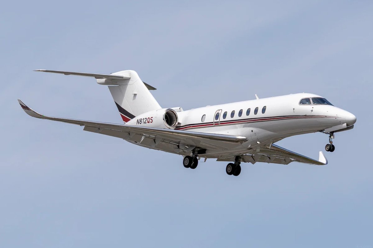 CindyPole09's tweet photo. The many flight schools and private jets of the wealthy based at BFI      
#AviationPhotography #AircraftPhotography #Boeing #Boeing737 #Boeing737MAX9 #Boeing737MAX10 #Boeing737MAX #UnitedAirlines #Prototype https://t.co/QczXS4iaMR