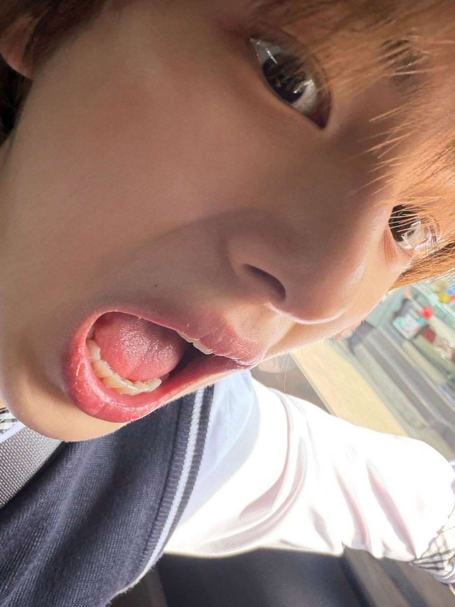 corr_ee's tweet photo. 뚱쭝쌍커풀 생긴 주훈이 귀여워 https://t.co/dPvpW75XjT