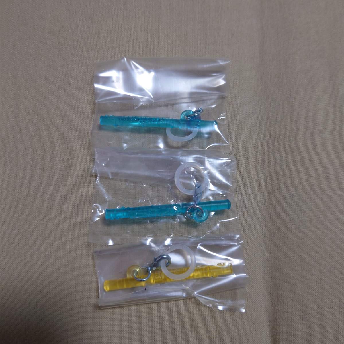 RiruruTrading's tweet photo. @25o2o8 はじめまして、検索より失礼いたします。
当方、青色のフルートを所持しておりますが、ピンク色のホルンとの交換は可能でしょうか？
平日夜山手線改札内手渡し希望です。
ご検討いただけますと幸いです。
よろしくお願いいたします。 https://t.co/xVNZqAloW4