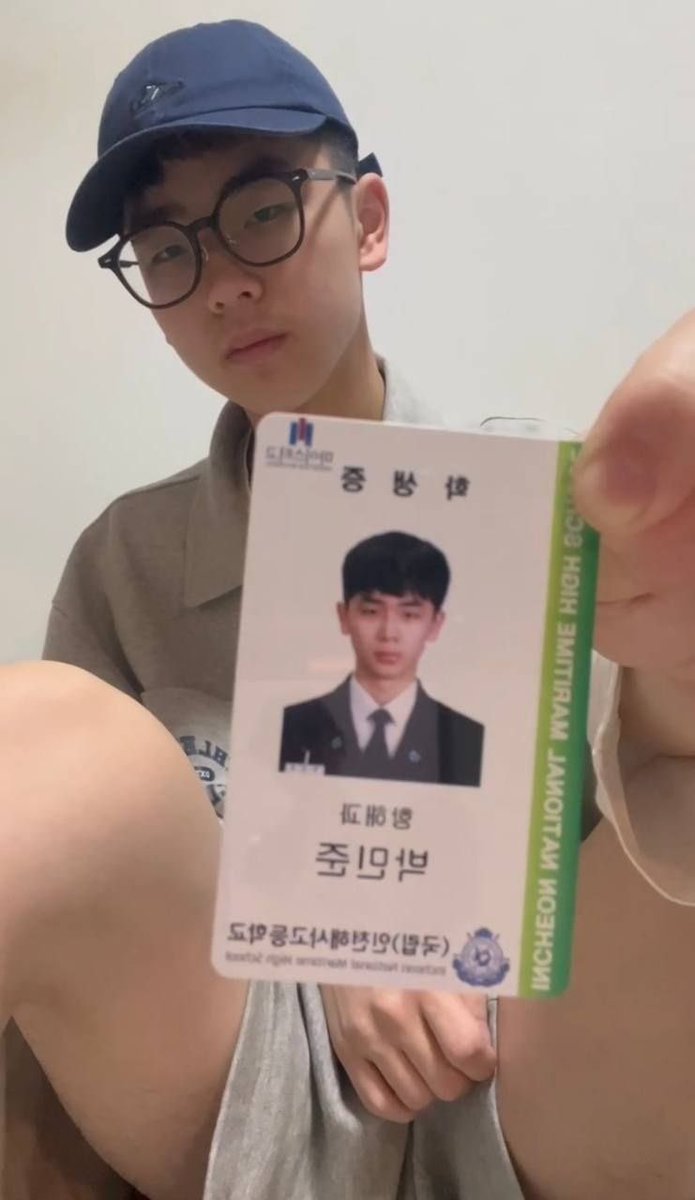 Rybaztoq's tweet photo. korean boy

https://t.co/bP14gTxhaI https://t.co/X8frUpXEWT