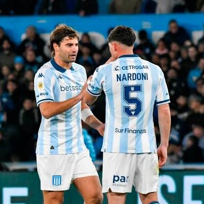 scoutvasco's tweet photo. 💢NARDONI NÃO É RÉGUA PARA MEDIR SOSA

A dificuldade de Juan Nardoni no Grêmio não deve ser usada para questionar Santiago Sosa. Na verdade, pode indicar o contrário: Nardoni precisa mais de um Sosa do que Sosa precisa de um Nardoni.

Siga o 🧶 https://t.co/JO9FCrGJfw