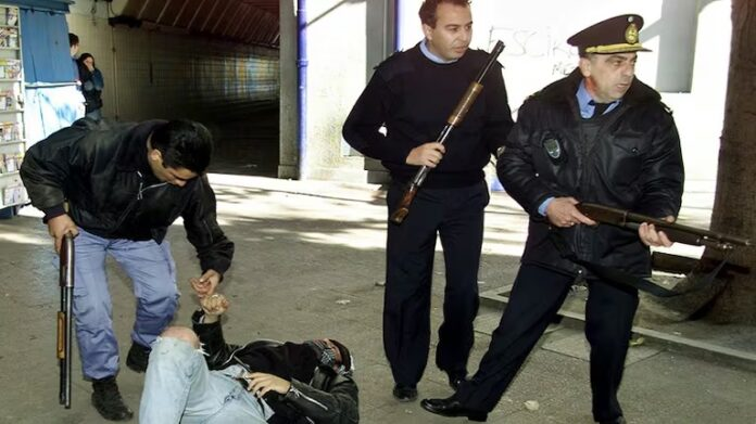 JRivoldi41885's tweet photo. @icardo8 Esto fue la policía bonaerense de un gobernador PERONISTA, durante la presidencia de un PERONISTA.
Abrazo. https://t.co/sDN9qCqtXG