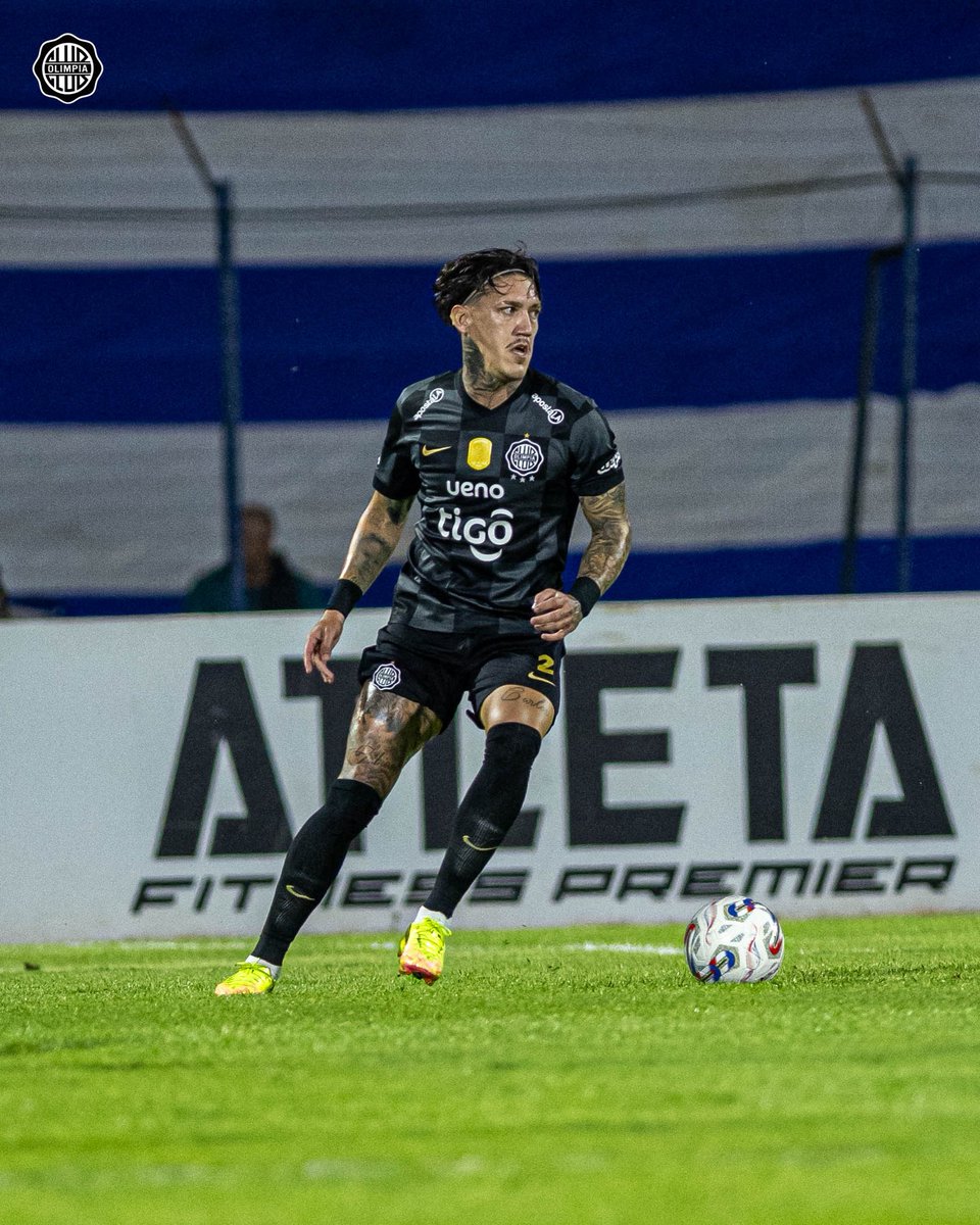 elClubOlimpia's tweet photo. Llegamos a la hora de partido en Pedro Juan Caballero. 

🐔 0-0 👑 [60'] | #𝐓𝐨𝐫𝐧𝐞𝐨𝐂𝐥𝐚𝐮𝐬𝐮𝐫𝐚𝟐𝟎𝟐𝟔. https://t.co/vuJbHbpkMB