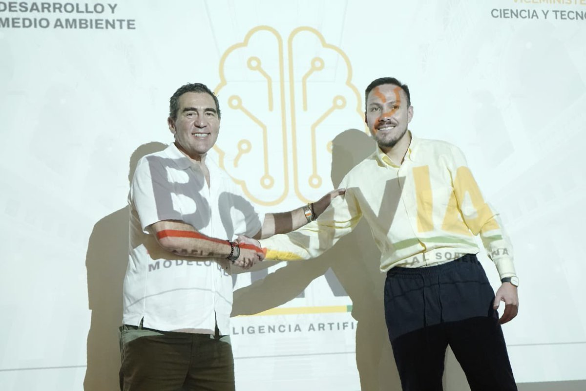 minplanifica's tweet photo. Bolivia avanza hacia la soberanía tecnológica.

El ministro de Planificación del Desarrollo y Medio Ambiente, Fernando Romero Pinto presentó “BolivIA”, el primer modelo de inteligencia artificial desarrollado desde el Estado boliviano para facilitar la consulta y análisis de la normativa nacional.

Un paso hacia un Estado más moderno, eficiente y tecnológicamente soberano.

Mayor información en:
https://t.co/n1HCgRtmme

#BolivIA
#BoliviaModerayEficiente
#MPDyMA