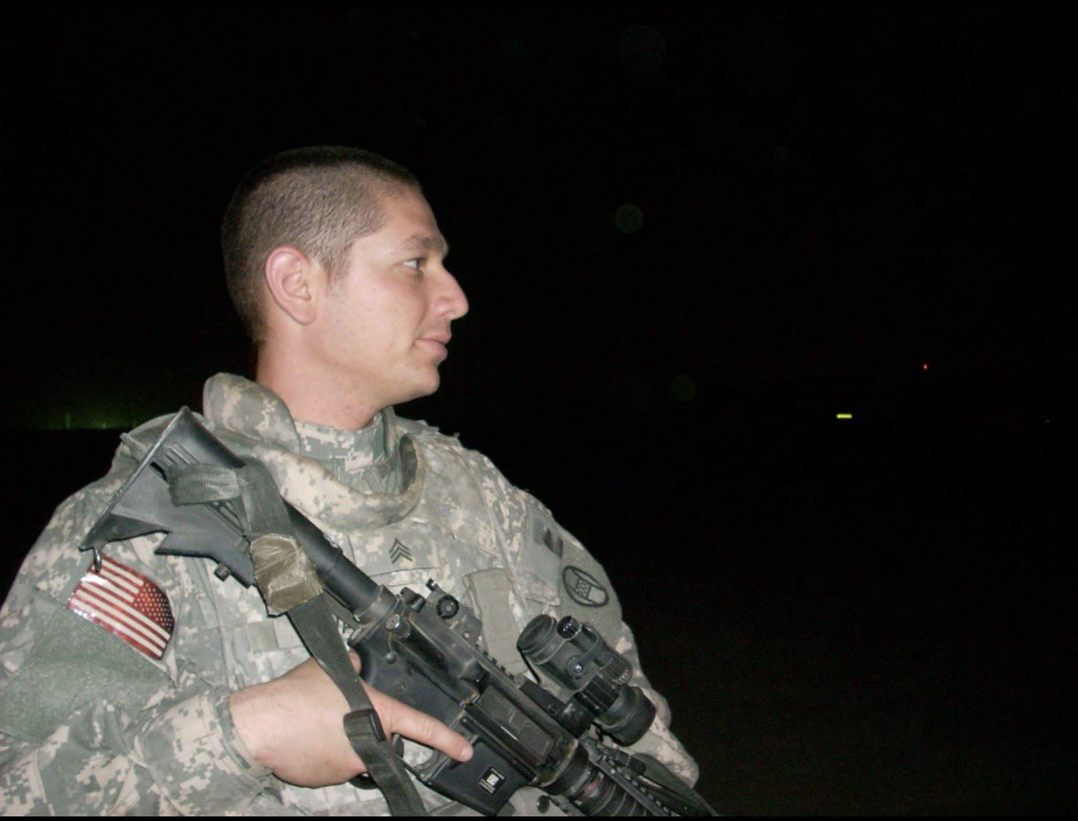 hotscots_app's tweet photo. Everyone joins the military for their own reasons—country, family tradition, purpose, a better life.

I joined to escape mold, roaches, and food insecurity. To find purpose and discipline. A recruiter told me room and board would be taken care of. Food would be secure. I’m sure many others joined for the same reason.

We owe our service members that. Being at the needs of the service is not an excuse to abandon the promises made when they signed up.

We will continue advocating for the conditions service members were promised.
