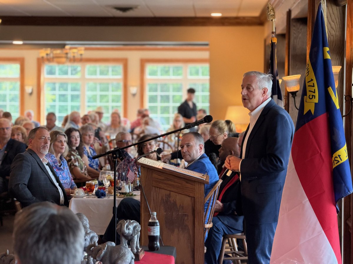 WhatleyNC's tweet photo. A great Saturday in North Carolina!

From Rutherford and Henderson to Burke and Allegheny Counties, it was great to meet with North Carolinians who want a champion in the US Senate who will fight for their communities and their families. https://t.co/0gGTGedDx3