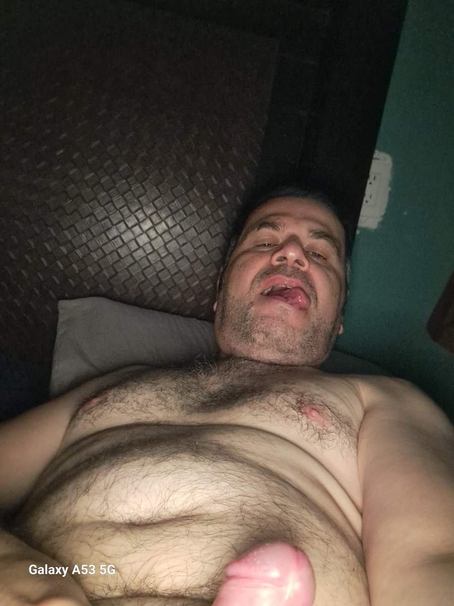 Leomalquerido1's tweet photo. Tengo ganas de hombre....que me de 🍆 hasta que me tiemblen las piernas 🤤😋🫠 https://t.co/ckr2snTwgN