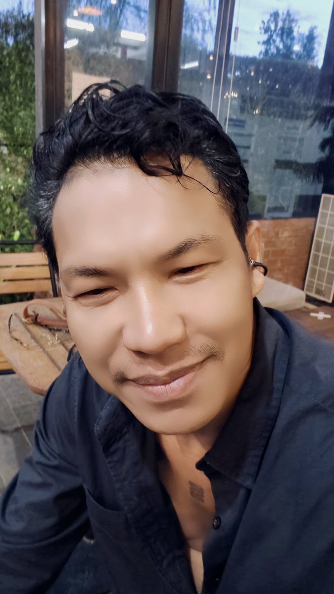 phinyo03's tweet photo. หลุดพ้นจากตัวตนของตน
คือความเงียบที่ไม่ต้องอธิบาย
ไม่ต้องพูดว่าตนเข้าใจธรรม
ไม่ต้องประกาศว่าตนตื่นแล้ว
เพราะความจริงไม่ต้องการคำประกาศ https://t.co/AyOA1s3q72