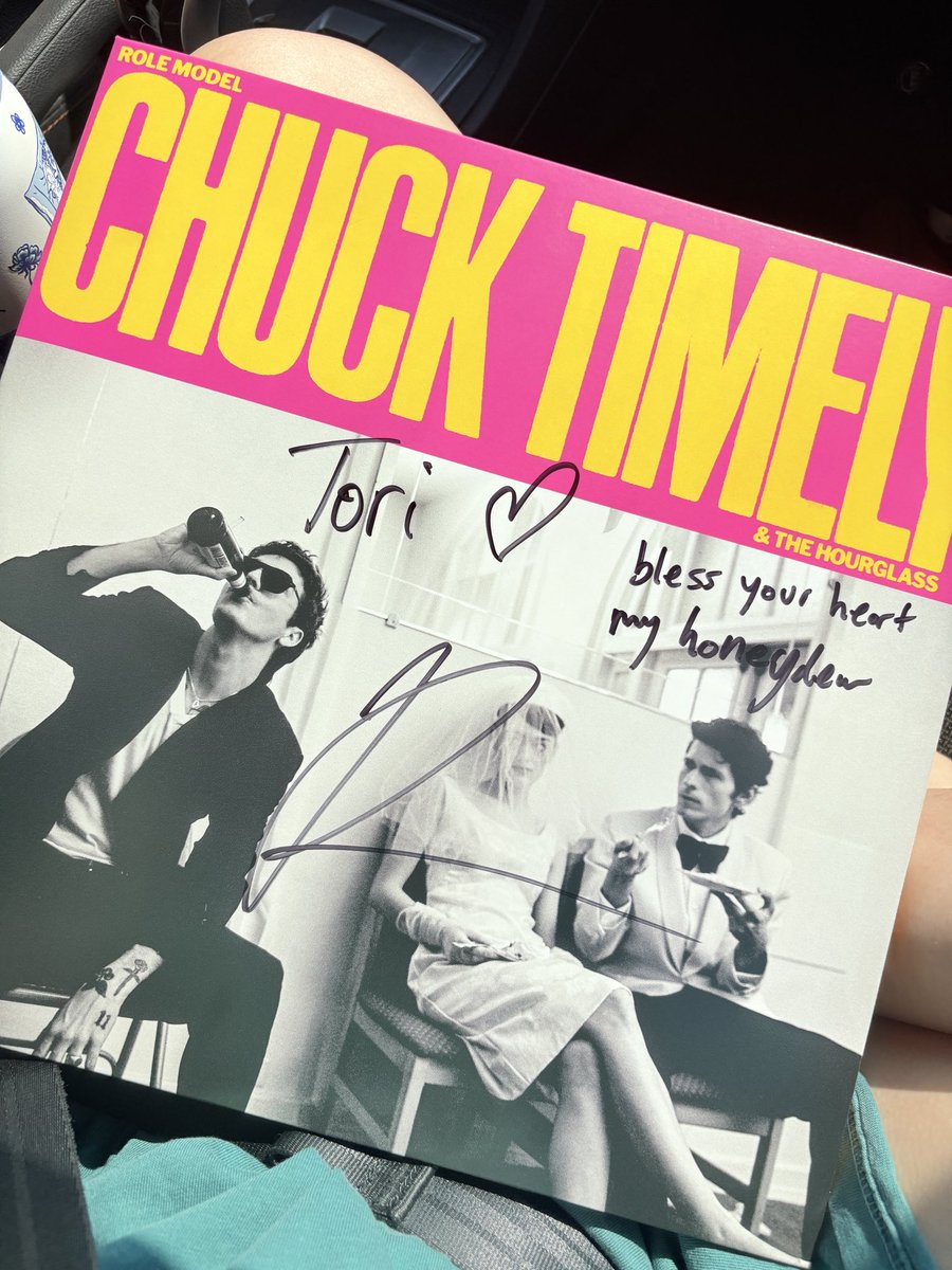 ruevenintrested's tweet photo. i met tuck 🥺😭🤍 DREAMS DO COME TRUE. https://t.co/dzTyCFge8E
