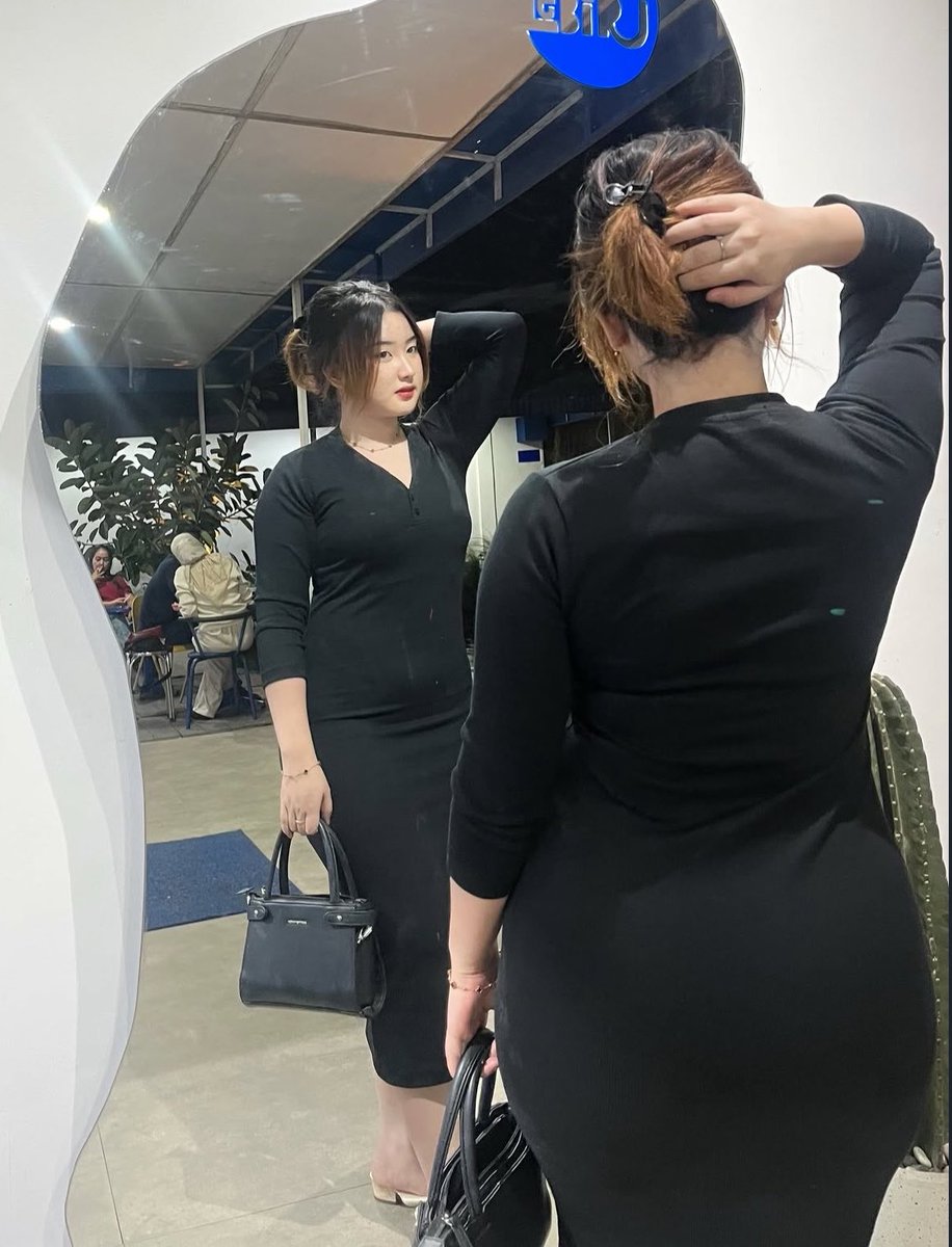 kumpulanp4p's tweet photo. body favorit mimin niii 😋😋 https://t.co/NFPJcPYb2T