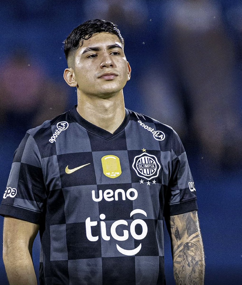 LaFranjaPy's tweet photo. ¿Qué les pareció el debut de Esteban Matus? 👀 https://t.co/V09UZ8crZl