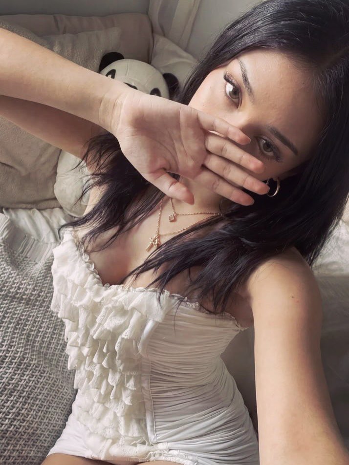 yummyasiangirl's tweet photo. step 1, be a baddie https://t.co/IcWmO0JS8M