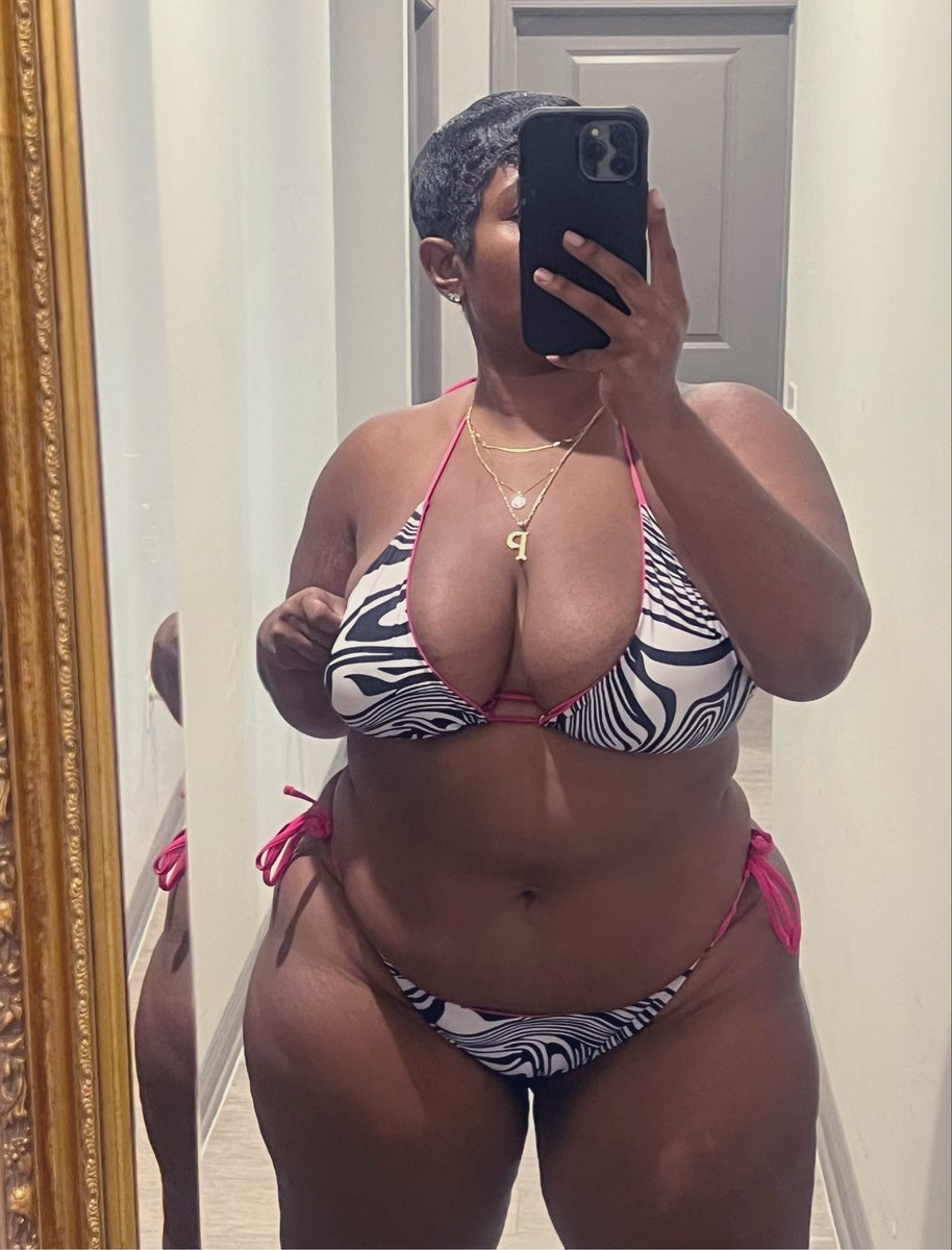 theothermannin2's tweet photo. 🦓💗 https://t.co/2vO2pjyVlv