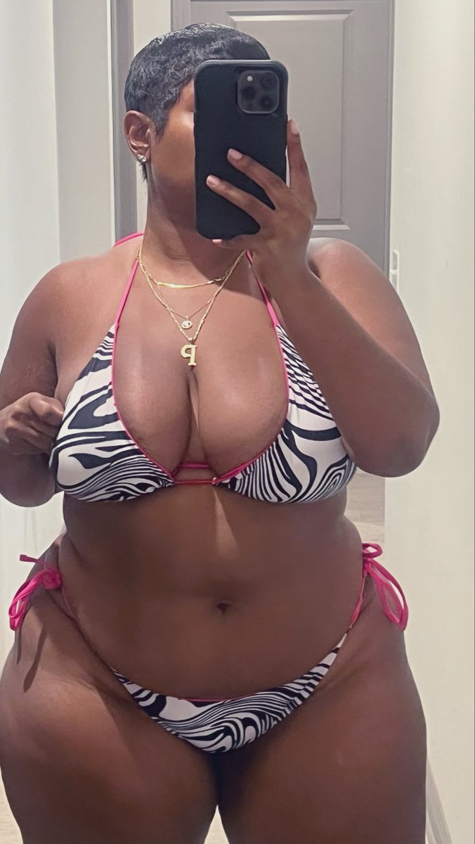 theothermannin2's tweet photo. 🦓💗 https://t.co/2vO2pjyVlv