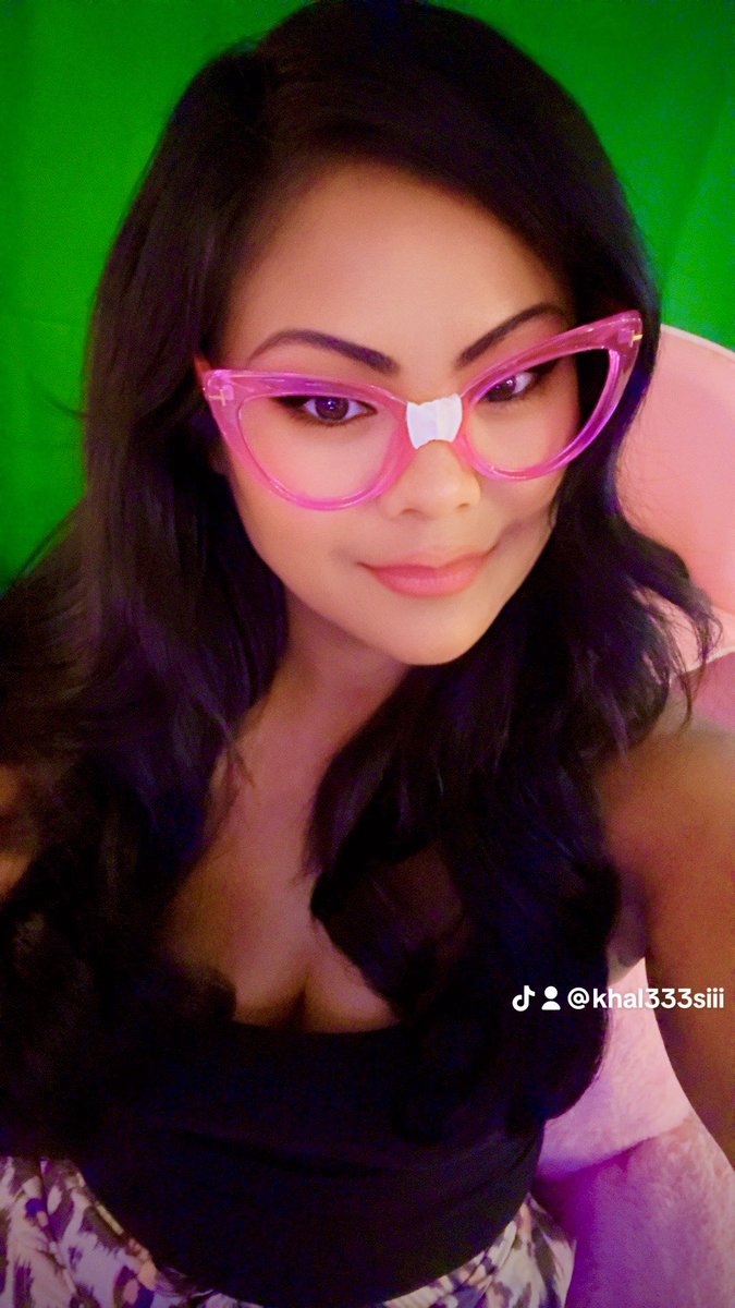 Khal333siii's tweet photo. Selfie update. August 2026. 💜 https://t.co/ALlCKqWY2a